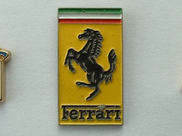 Pin's FERRARI - LOGO - Ferrari