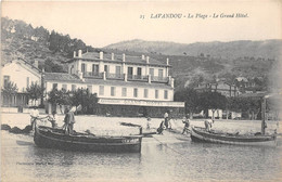 LE LAVANDOU - La Plage - Le Grand Hôtel - Le Lavandou