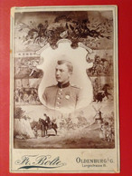 Foto CDV Erinnerung An Meine Dienstzeit Oldenburg Dragoner Fr. Bolte Ca. 1900 Soldat Mit Auszeichnung - Uniformes