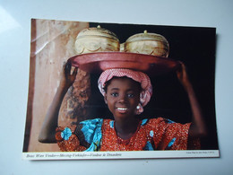 ZAMBIA  POSTCARDS  LUSAKA GIRLS - Zambie