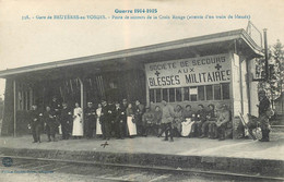 TRAIN SANITAIRE -1916- GARE BRUYERES-EN-VOSGES (88) -POSTE SECOURS CROIX ROUGE Attente TRAIN De BLESSES - CPA TRES BON - War 1914-18