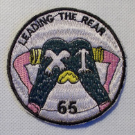 Ecusson/patch US Pilot Training Class 65-XI - LEADING THE REAR - Armée De L'air