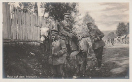 AK Rast Auf Dem Marsche - Deutsche Soldaten Mit Pferd - Verlag Wever, Düsseldorf -  Ca. 1915  (58807) - Guerra 1914-18