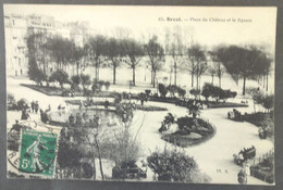 CPA 29 BREST - RARE - Place Du Château Et Le Square - Edit. M. S. 65 - Réf. Y 134 - Brest