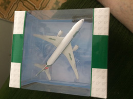 MAJORETTE BOEING 777 ALITALIA SCALA 1:500 - Unclassified