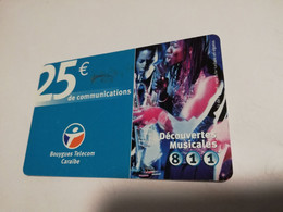 Caribbean Phonecard St Martin French Caribbean ANTILLES FRANCAISES RECHARGE BOUYGUES  25 EURO   **6678 ** - Antillen (Frans)