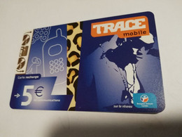 Caribbean Phonecard St Martin French Caribbean ANTILLES FRANCAISES RECHARGE BOUYGUES  5 EURO   **6687 ** - Antille (Francesi)