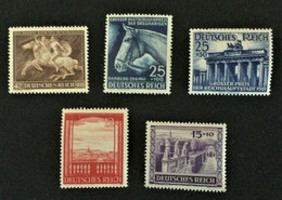 1941 Deutsches Derby 779, Galopprennen 780 + 803, Wiener Messe 804-805 - Ungebraucht
