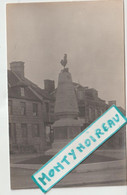 Orne : Env.  De  Flers :  ATHIS  D El ' Orne ; Carte  Photo :  Le  Monument - Athis De L'Orne