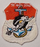 Ecusson/patch - Vietnam - US Navy - Tri Nhan Dung - Nguoi Nhai - Ecussons Tissu