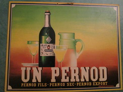 UN PERNOD - Pernod Fils- Pernod Sec-Pernod Export (Cartonnage épais Original) - Signs