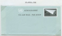 NU New York - Vereinte Nationen Aérogramme 1982 Y&T N°AE1982-01 - Michel N°LL1982-01 *** - 30c Avion En Papier - Covers & Documents