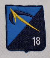 Ecusson/patch - US Vietnam - 18Th Infantry Division - The Supermen - Ecussons Tissu