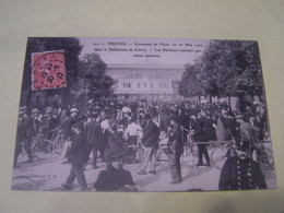 TROYES. AUBE. CONCOURS DE PECHE DU 26 MAI 1907 DANS LA BALLASTIERE DE CLEREY. LES PECHEURS PARTENT PAR TRAINS SPECIAUX. - Troyes