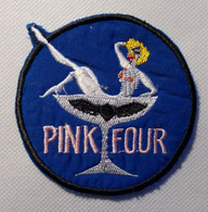 Ecusson/patch - US Vietnam - 4th Aviation Battalion - Pink Four - Ecussons Tissu