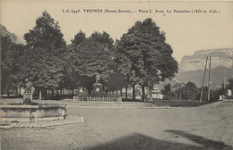 CPA  Thônes -  Place J. Avet , Le Parmelan (1855m D'alt) - Rare  - Bon état. 296 - Thônes