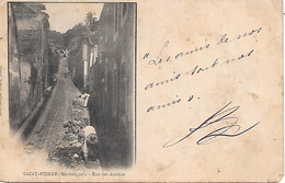 SAINT PIERRE ( Martinique ) - Rue Des Amitiés ( 1904 ) Dans L'état - Sonstige