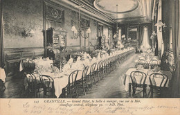 GRANVILLE : GRAND HOTEL - LA SALLE A MANGER, VUE SUR LA MER - Granville