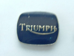 Pin's TRIUMPH - LOGO - Motos