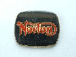 Pin's NORTON - LOGO - Motos