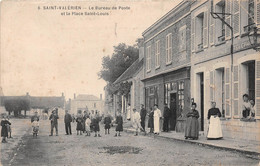 SAINT VALERIEN - Bureau De Poste Et La Place Saint Louis - Saint Valerien