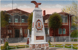 Libau, Lettland, Kurland, Liepāja, Kaiser-Wilhelm-Denkmal Vor Dem Kurhaus, Um 1916 - Letonia