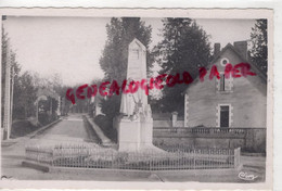 87 - CHALUS - LE MONUMENT AUX MORTS -CARTE PHOTO  EDITEUR E. DAURIAT - Chalus