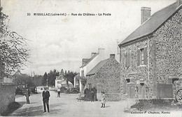 44 Loire Atlantique - CPA - MISSILAC - Rue Du Château - La Poste - - Missillac
