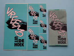 EMBLEEM / KENTEKEN + STICKERS ( VREEMD UIT DE HOEK ) SCOUTS ( Zie / See / Voir Photo ) VVKSM ! - Scoutisme