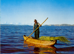 PERÚ , T.P. CIRCULADA , BALSA DE TOTORA EN EL LAGO TITICACA - Perú