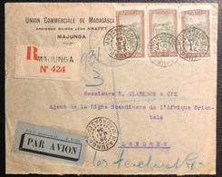 MADAGASCAR RECOMMANDE PAR AVION DEPART MAJUNGA 28 MAI 34  POUR LONDRES + Grand Cachet Violet " Ligne Scandinave..." - Storia Postale
