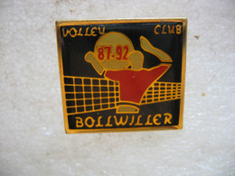 Pin's Du Volley Club De Bollwiller (Dépt 68) - Volleybal