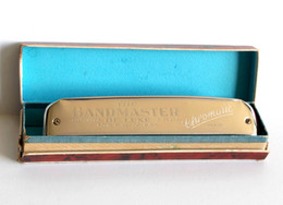 ANCIEN HARMONICA THE BANDMASTER DE LUXE CHROMATIC "C" FOUR FULL OCTAVE, 16 HOLES       (3011.3) - Musical Instruments