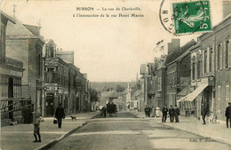 Hirson * La Rue De Charleville * Intersection Rue Henri Martin * Comptoirs Français Succursale N°108 - Hirson