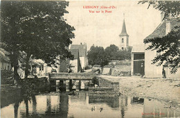 Lusigny * Vue Sur Le Pont Du Village * Abreuvoir - Autres & Non Classés