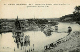 Charleville * Une Partie Des Garages De La Gare * Pris De La Citadelle De Mézières * Après L'armistice - Sonstige & Ohne Zuordnung