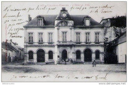 D08 - Cpa Précurseur - CHATEAU-PONCIEN < VUE ANIMEE DE L'HOTEL DE VILLE - Chateau Porcien