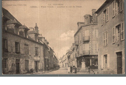 Cpa 19 Ussel Place Treich Laplène Et Rue Du Thuel - Ussel