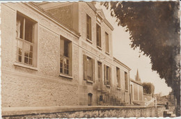 Santeny (94 - Val De Marne) La Mairie Et Les Ecoles - Santeny