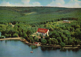 011779  Jugendherberge Möhnesee-Körbecke  Luftbild - Möhnetalsperre