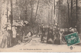 92 - SEVRES - Les Bruyères De Sèvres - Les Menhirs (Mégalithe) - Dolmen & Menhirs