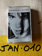 CAROLE LAURE K7 AUDIO EMBALLE D'ORIGINE JAMAIS SERVIE... VOIR PHOTO... (JAN 010) - Cassettes Audio