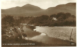 REAL PHOTOGRAPHIC POSTCARD - IN THE MOURNE MOUNTAINS - NEWCASTLE - CO. DOWN - POSTED XMAS 1941 - Down