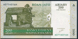 °°° MADAGASCAR - 200 ARIARY 2004 UNC °°° - Madagascar