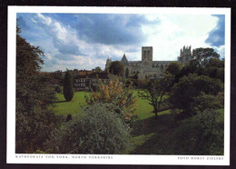 AK 025635 ENGLAND - York - Kathedrale - York