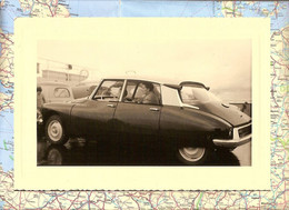 PHOTO Avec CITROEN DS 12,5cm X 8cm - Cars