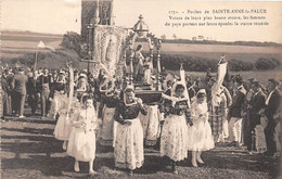 FINISTERE  29  PARDON DE SAINTE ANNE LA PALUE - LES FEMMES DU PAYS PORTENT SUR LEURS EPAULES LA STATUE - Plonévez-Porzay