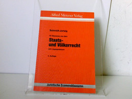 Vierzig Klausuren Aus Dem Staats- Und Völkerrecht Mit Lösungsskizzen - Law