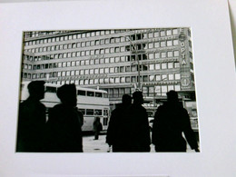 Originalfoto Gerd Kreutschmann. Nachkriegszeit Berlin Zoo - Viertel. Hier Nr. 14/31 - Gesigneerde Boeken