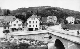 25 - St-Hippolyte - Le Pont - La Route De La Gare Animée - Camion - Saint Hippolyte